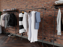Load image into Gallery viewer, Pipe garment rack - Pipe And Wood Designs 