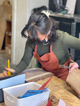 Load image into Gallery viewer, MAKE-YOUR-OWN Charcuterie board - workshop - Pipe And Wood Designs 