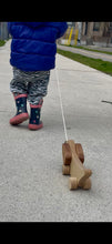 Load image into Gallery viewer, Dachshund kids pull toy