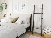 Load image into Gallery viewer, Pipe &amp; Wood Blanket Ladder - Pipe And Wood Designs 